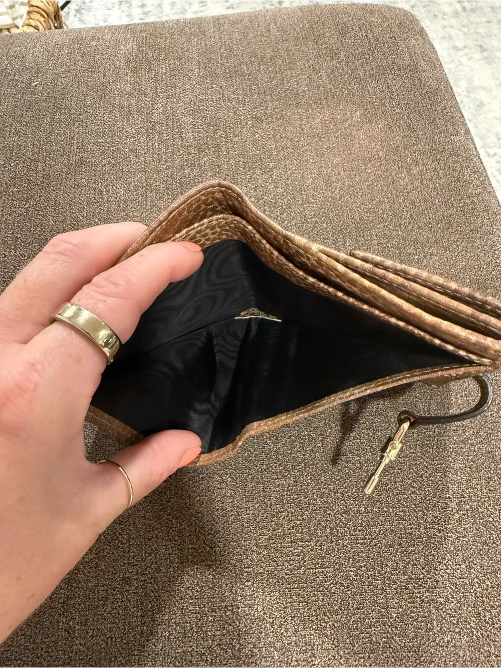 Gucci measurements 5h
